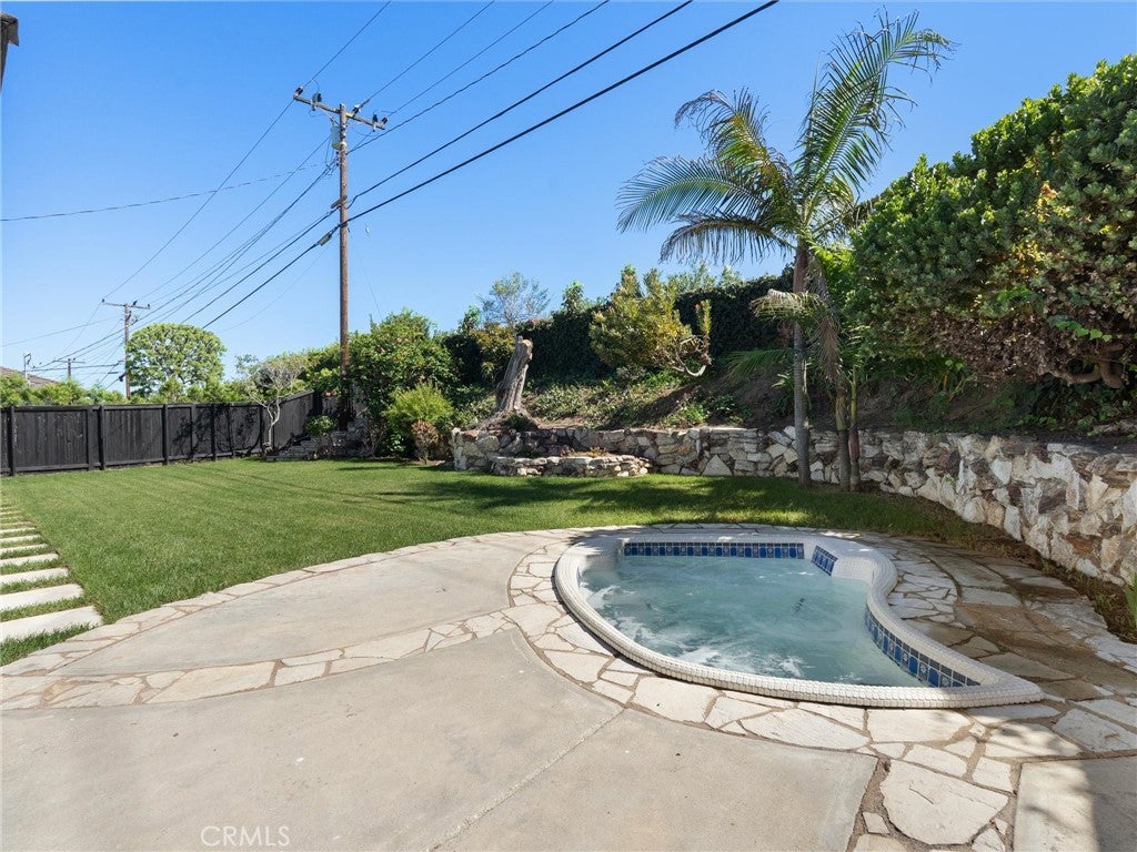 99 Calle Mayor, backyard